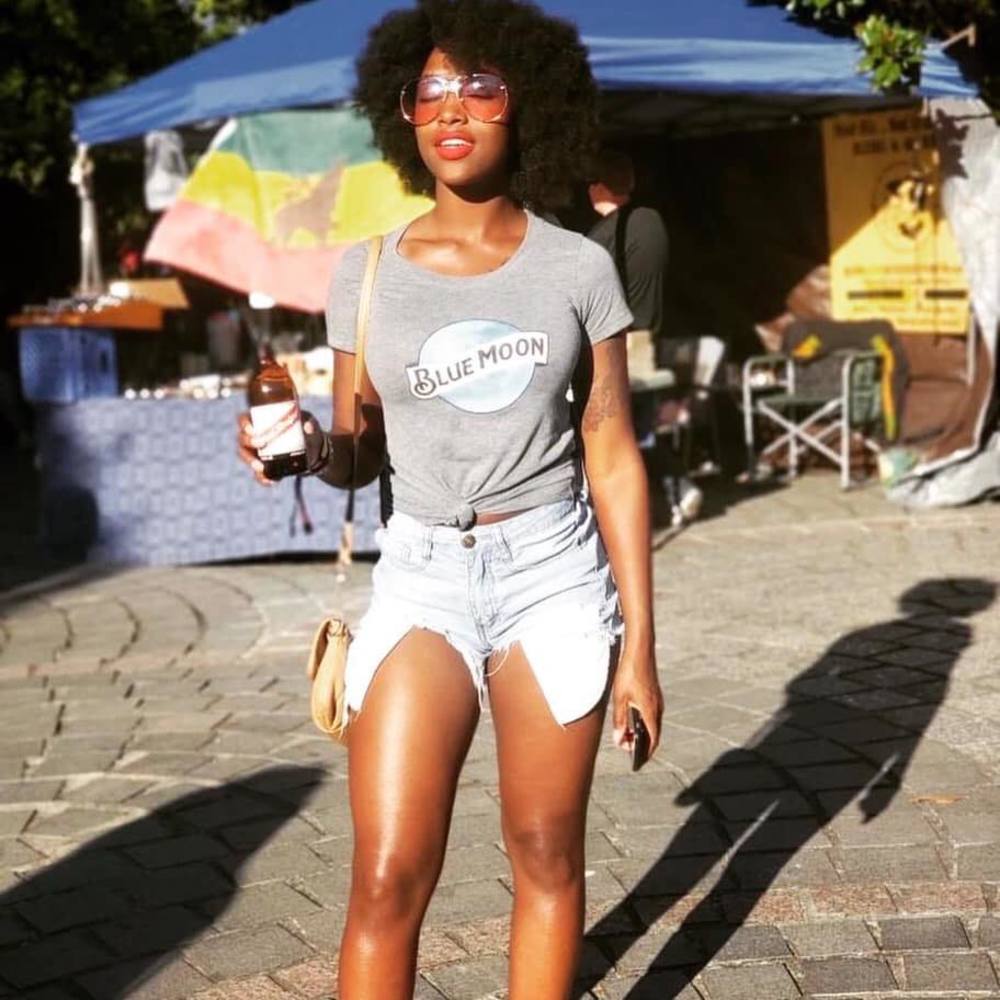 Meet your Posher, Brittany